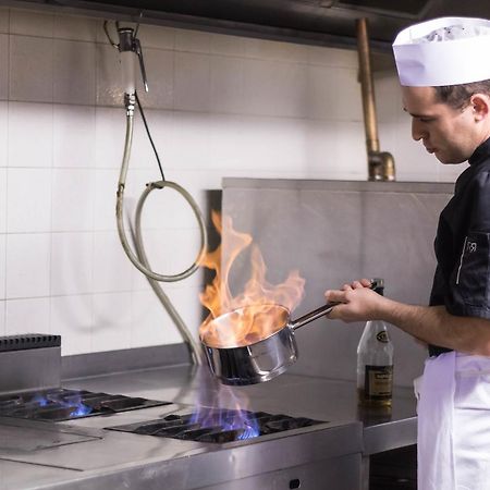 Hotel Saint Pierre Les Sauvages  Zewnętrze zdjęcie