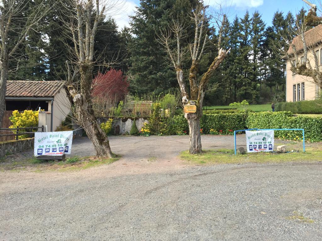 Hotel Saint Pierre Les Sauvages  Zewnętrze zdjęcie