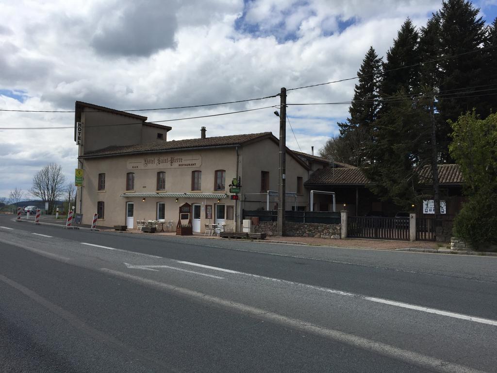 Hotel Saint Pierre Les Sauvages  Zewnętrze zdjęcie