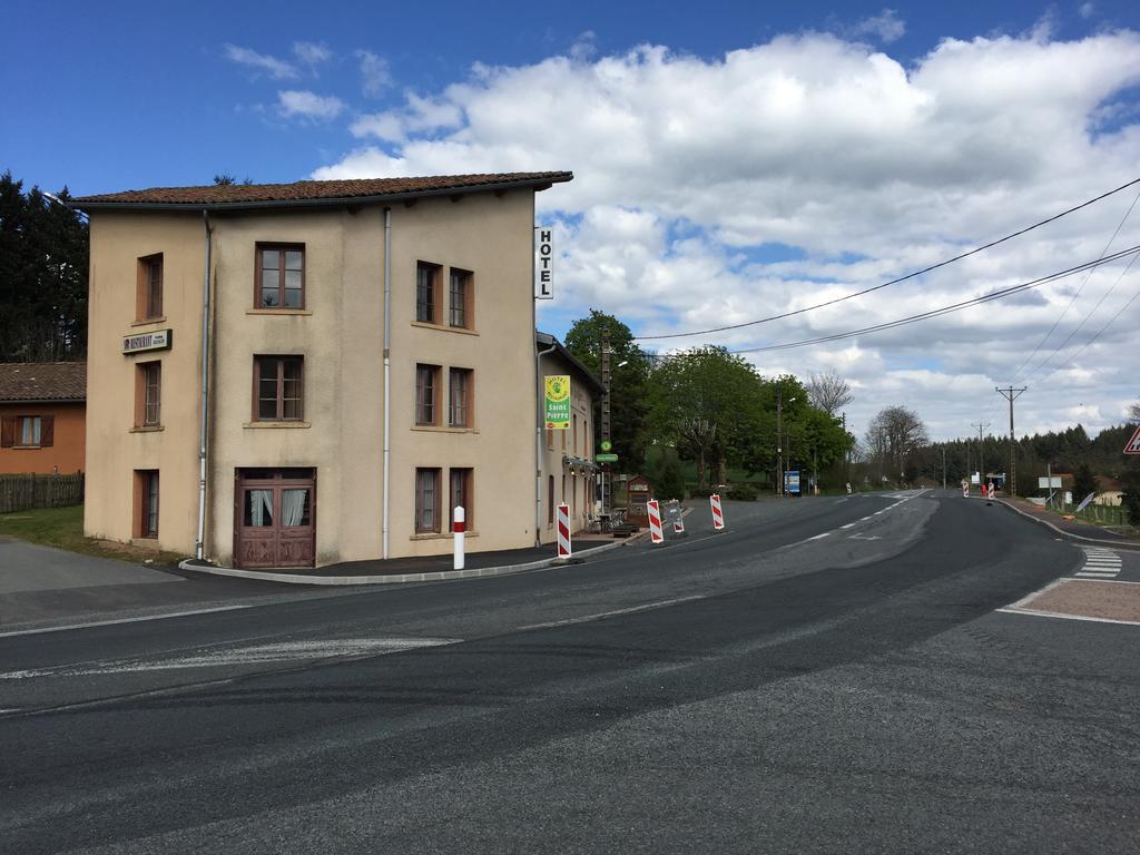 Hotel Saint Pierre Les Sauvages  Zewnętrze zdjęcie